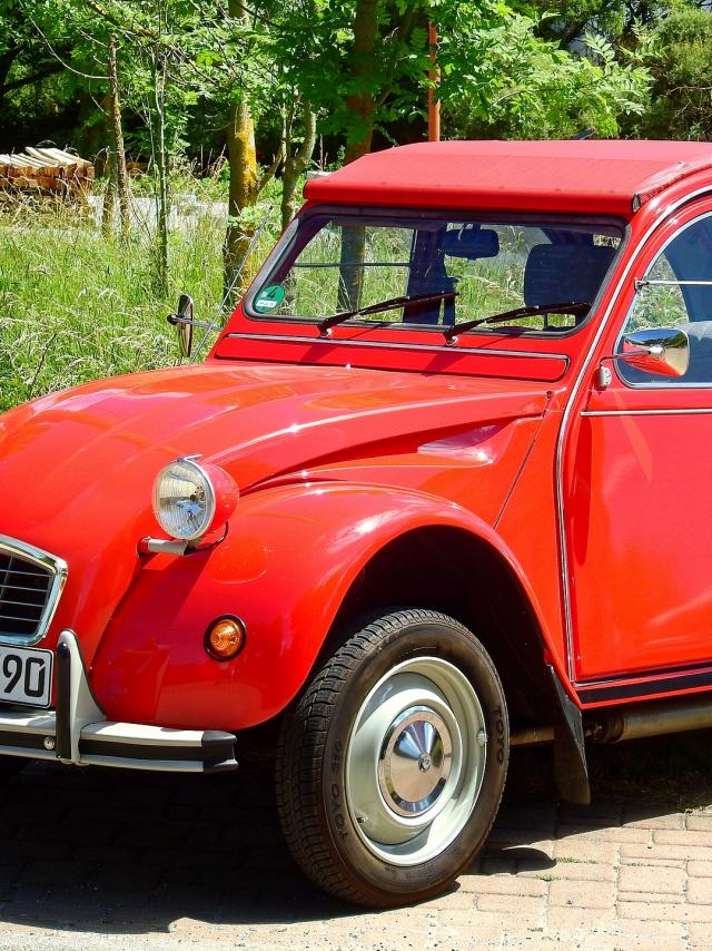 2CV rouge
