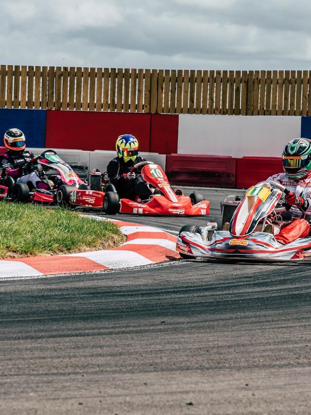 Team building karting